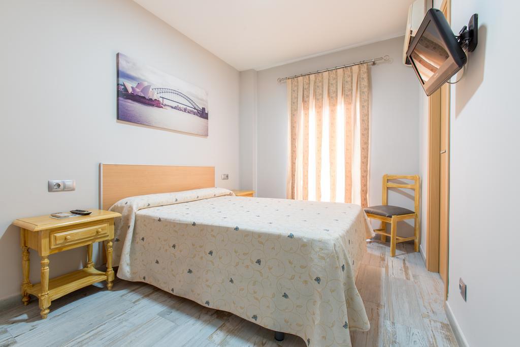 Olympia Ronda Hostel Эль-Пуч Экстерьер фото